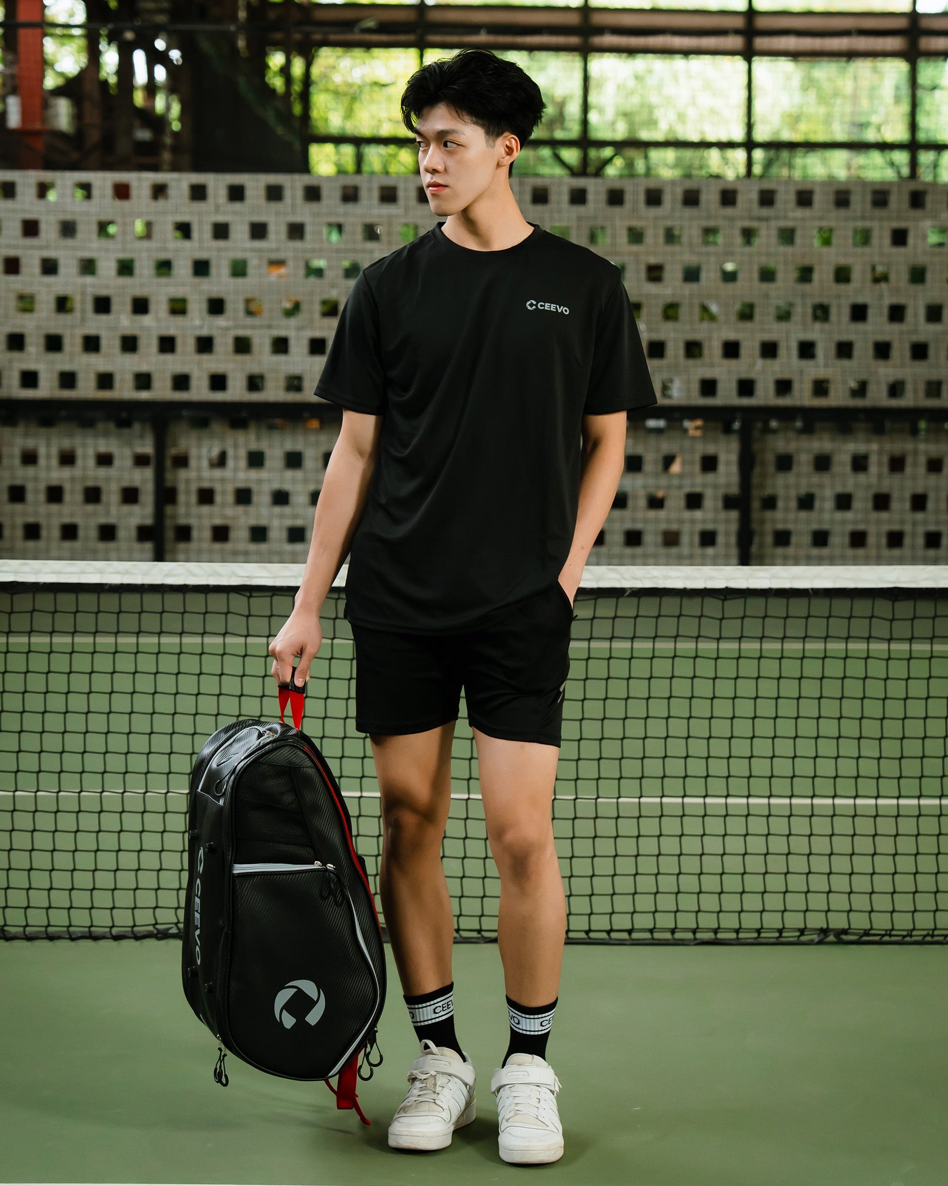 CEEVO Elite Tour Pickleball Bag in Black