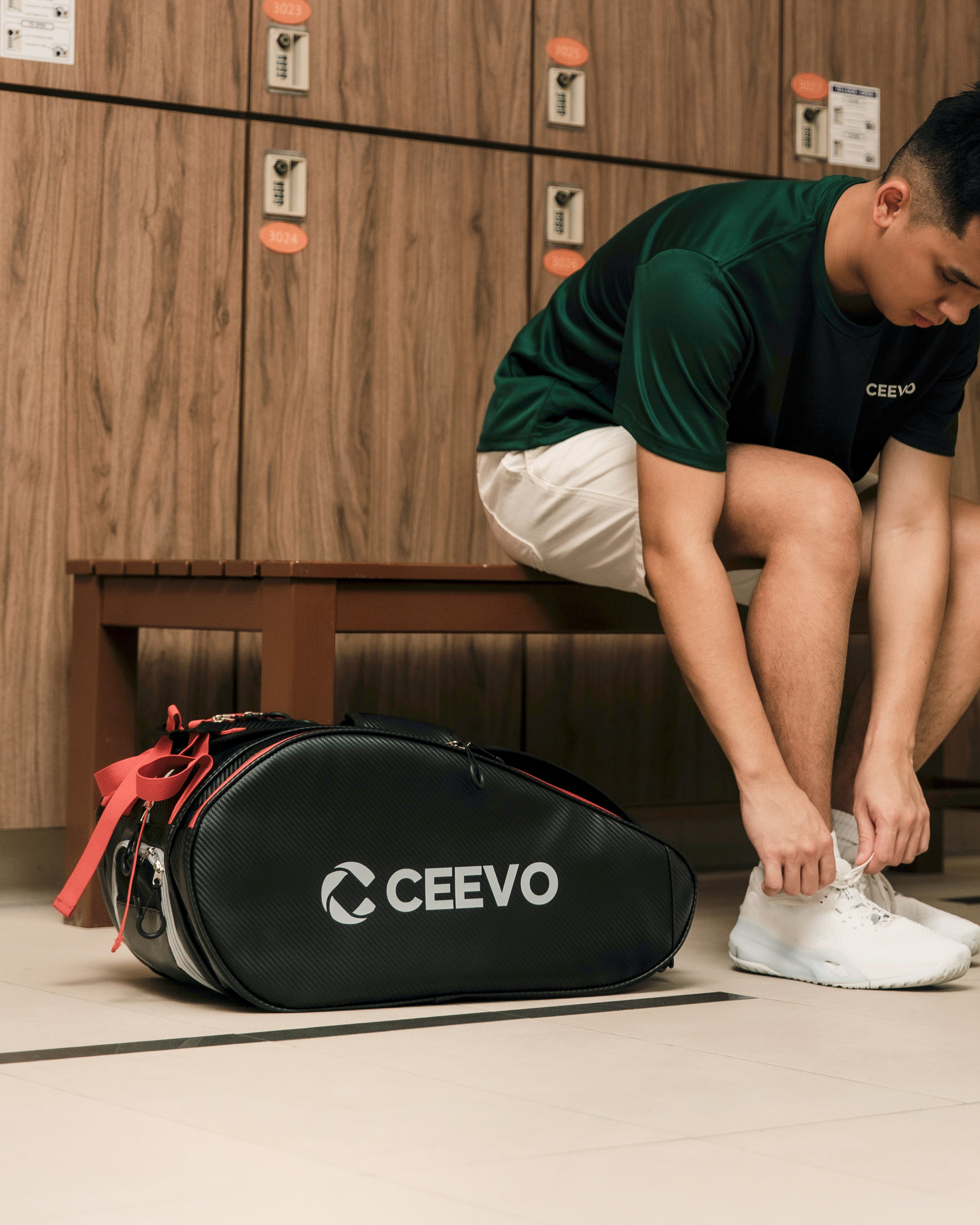 CEEVO Elite Tour Bag in Black