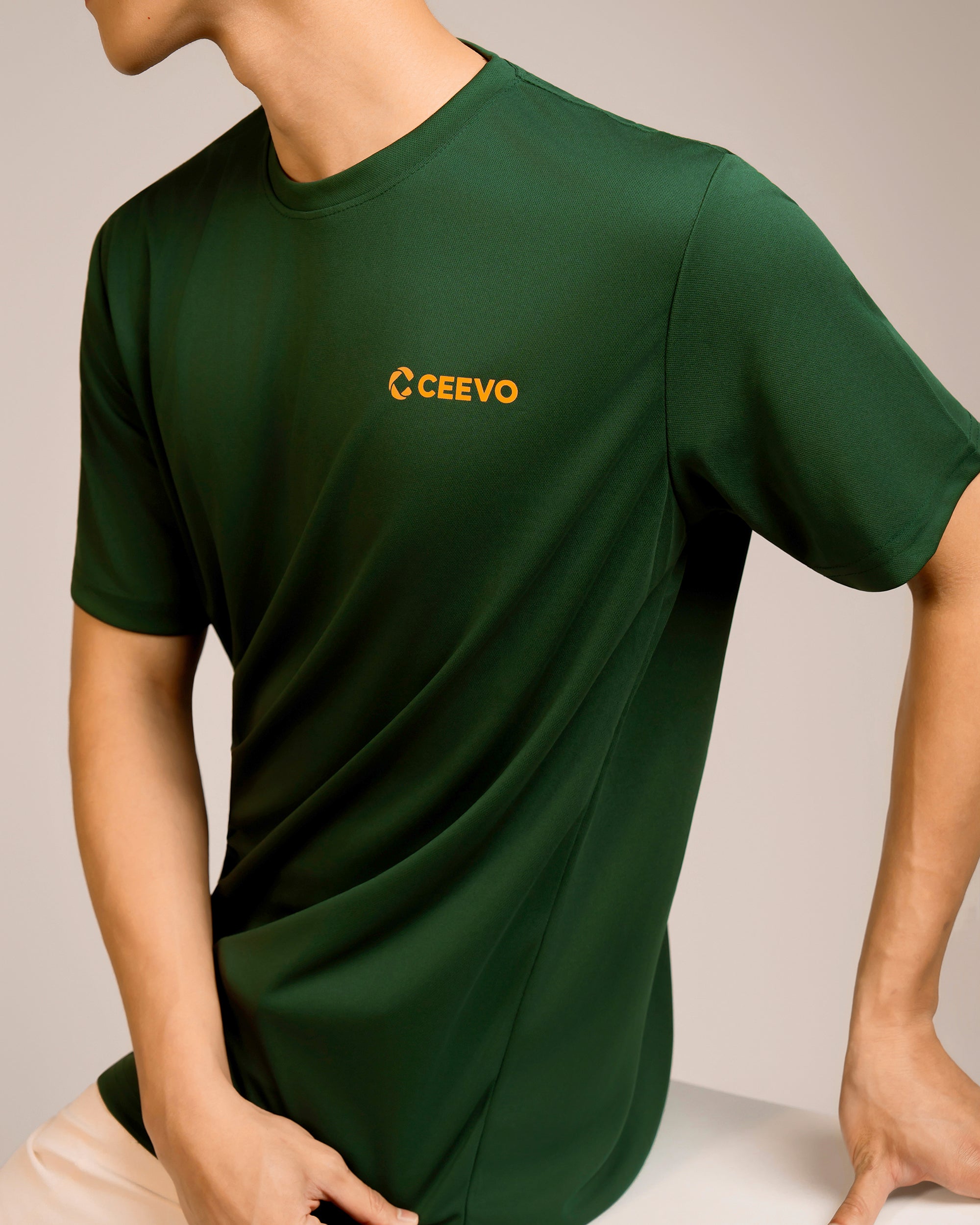 CEEVO Microfibre Tee in Forest Green