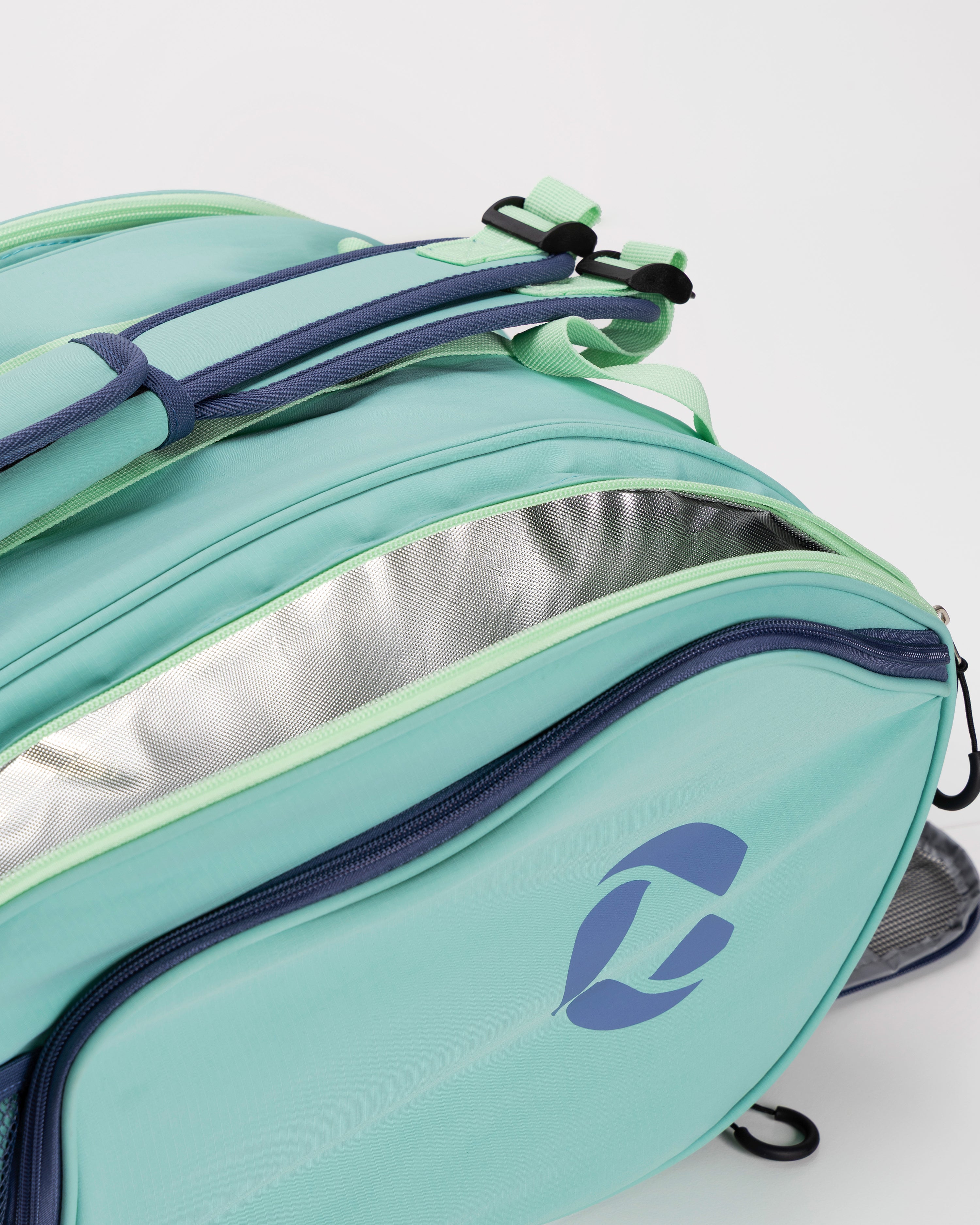 CEEVO Elite Tour Bag in Turquoise