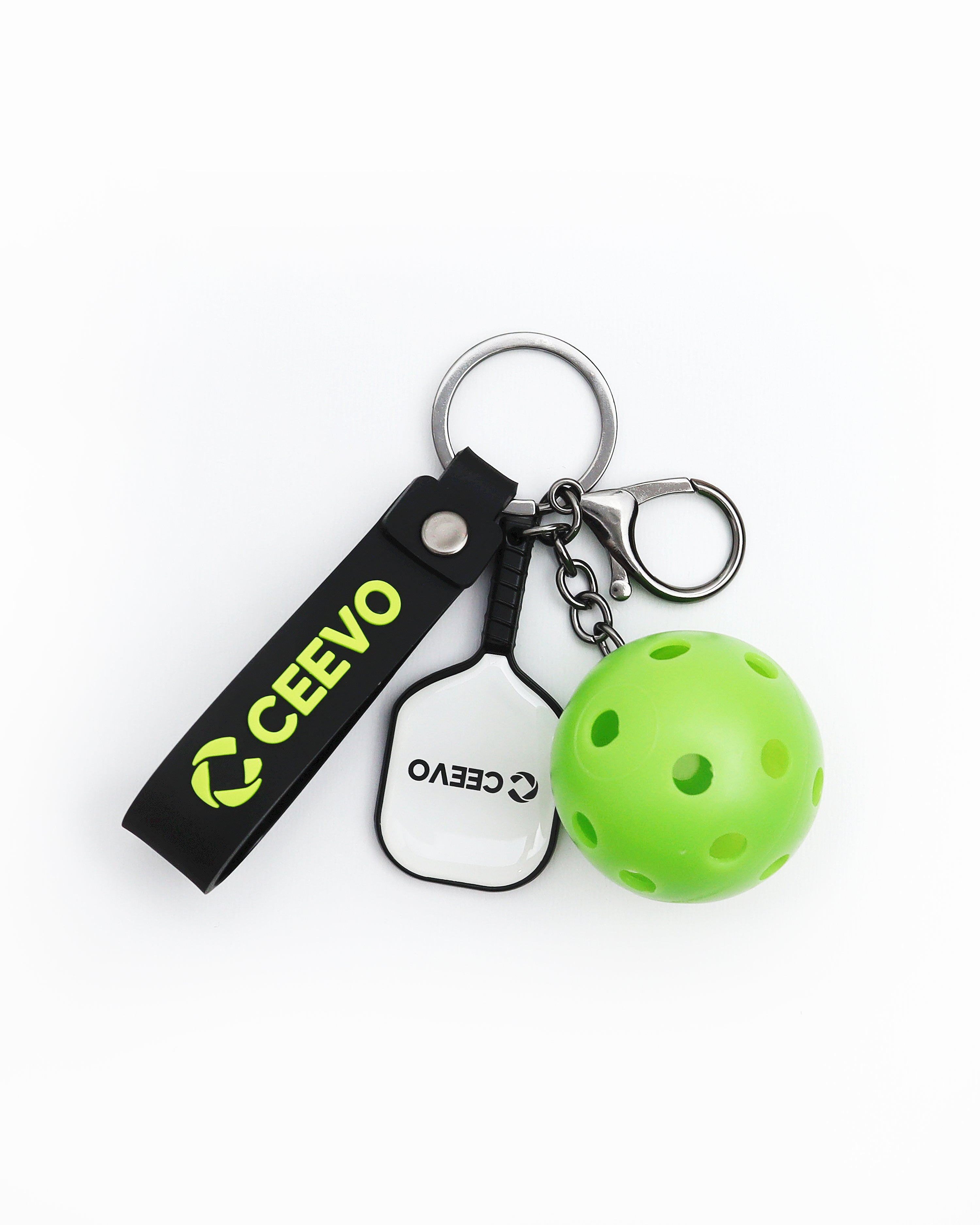 CEEVO Crew Socks + Keychain Bundle Set