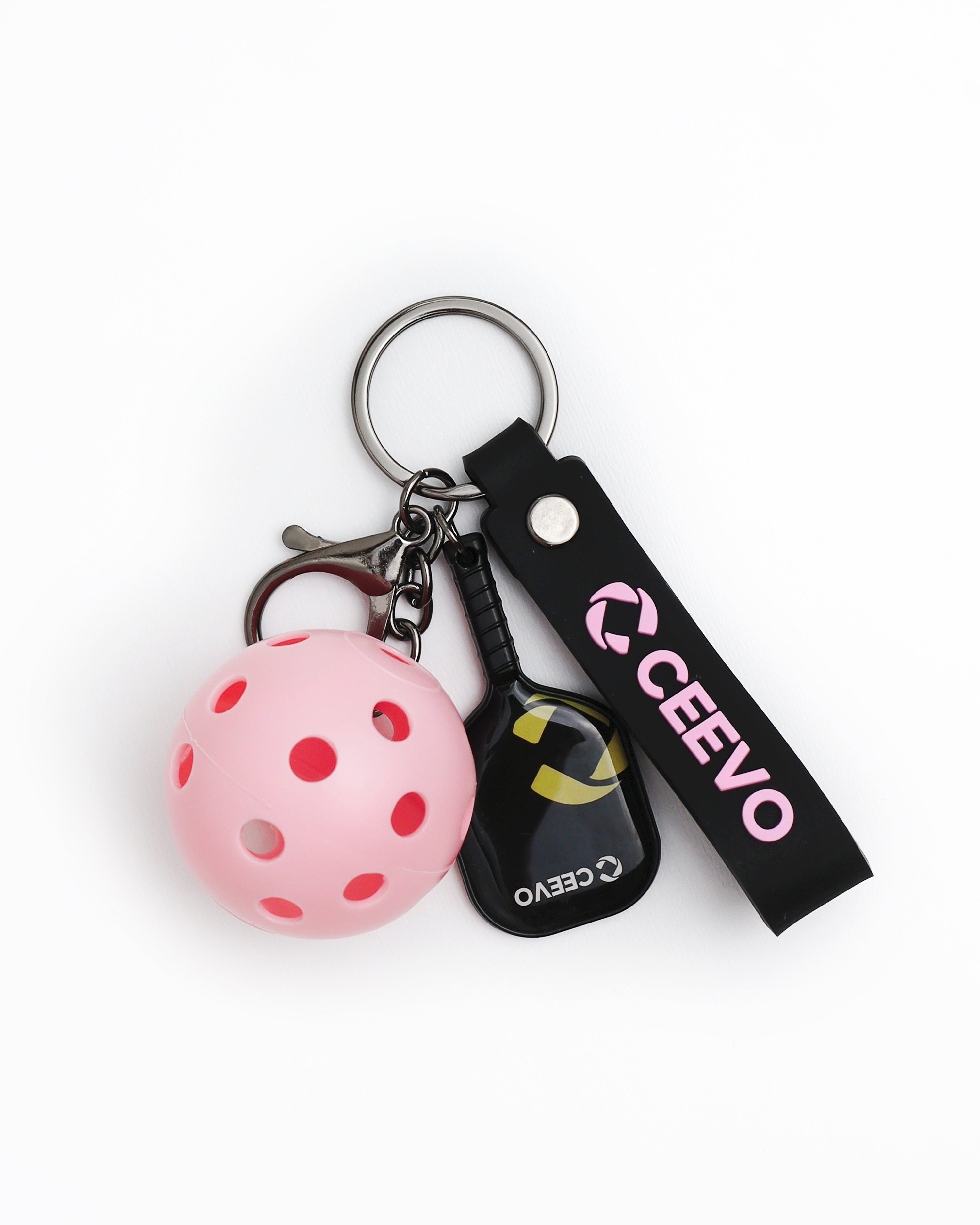 CEEVO Crew Socks + Keychain Bundle Set